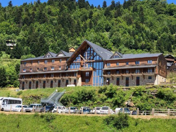 Guzet-Pyrenees-Pied Des Pistes Ustou Exterior foto
